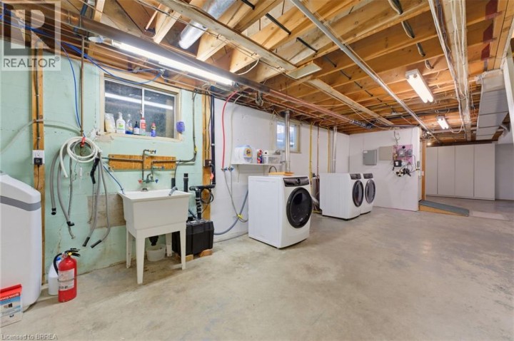 Photo 28 at 11 Belholme Avenue, Tutela Heights, Brantford