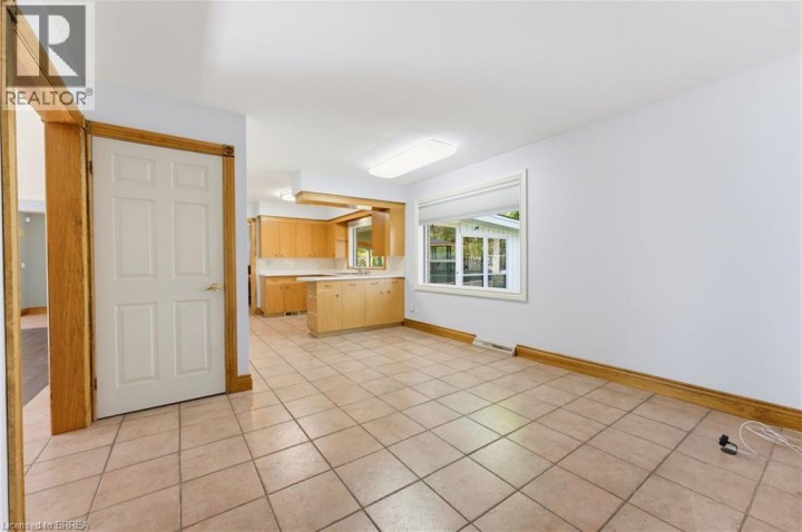 Photo 15 at 11 Belholme Avenue, Tutela Heights, Brantford
