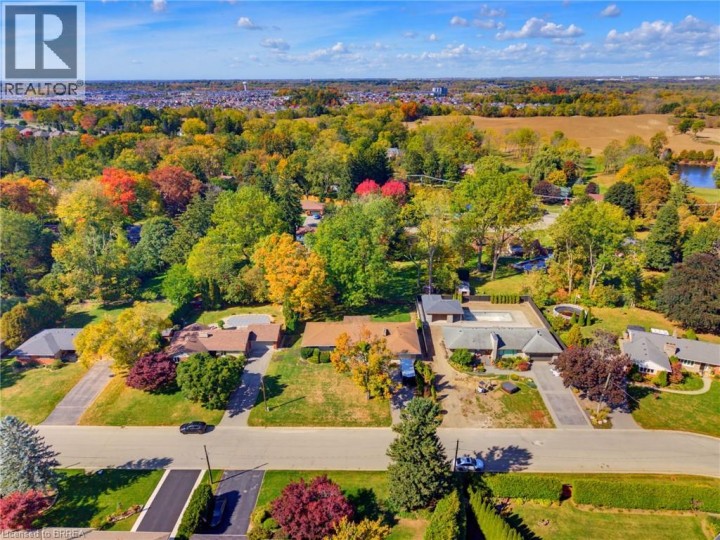 Photo 38 at 11 Belholme Avenue, Tutela Heights, Brantford