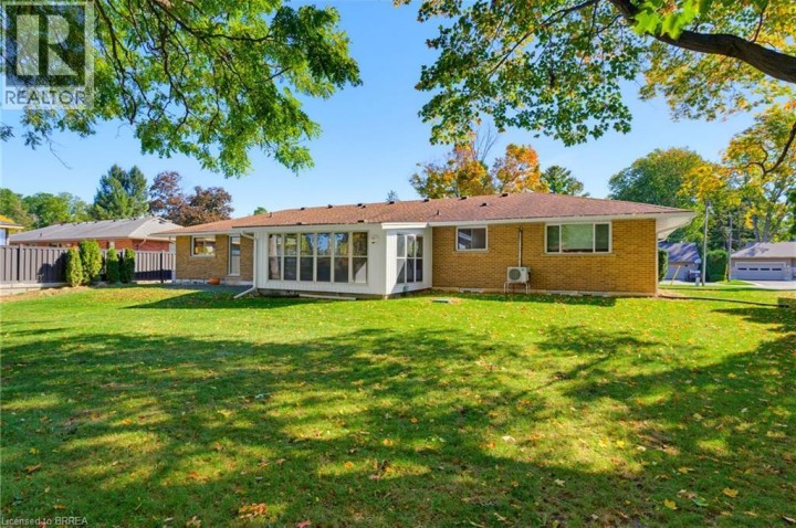 Photo 36 at 11 Belholme Avenue, Tutela Heights, Brantford