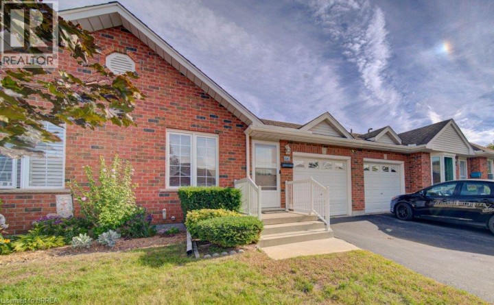 Photo 2 at 48 Harris Avenue, North Park / Wood St., Brantford