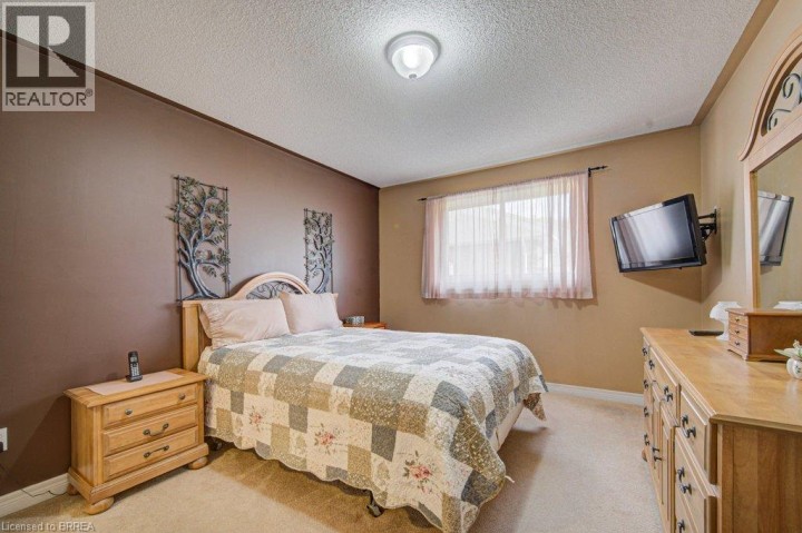 Photo 24 at 48 Harris Avenue, North Park / Wood St., Brantford