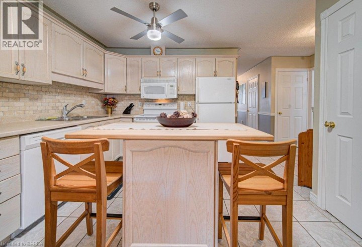 Photo 16 at 48 Harris Avenue, North Park / Wood St., Brantford