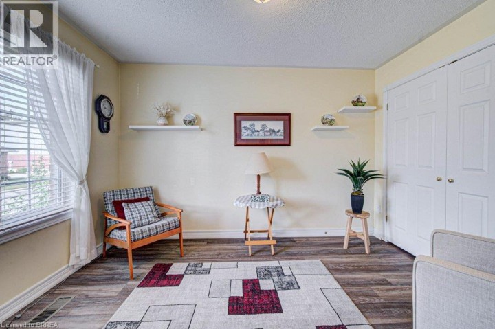 Photo 6 at 48 Harris Avenue, North Park / Wood St., Brantford