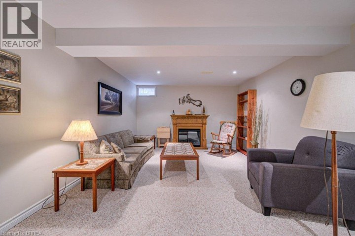 Photo 32 at 48 Harris Avenue, North Park / Wood St., Brantford