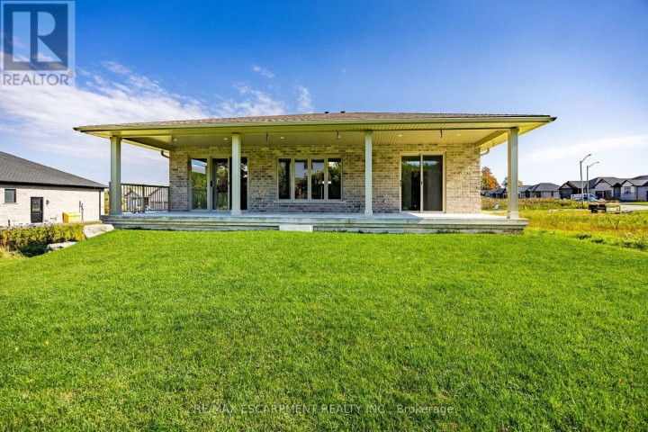 Photo 2 at 58 Judd Drive, Simcoe, Norfolk County