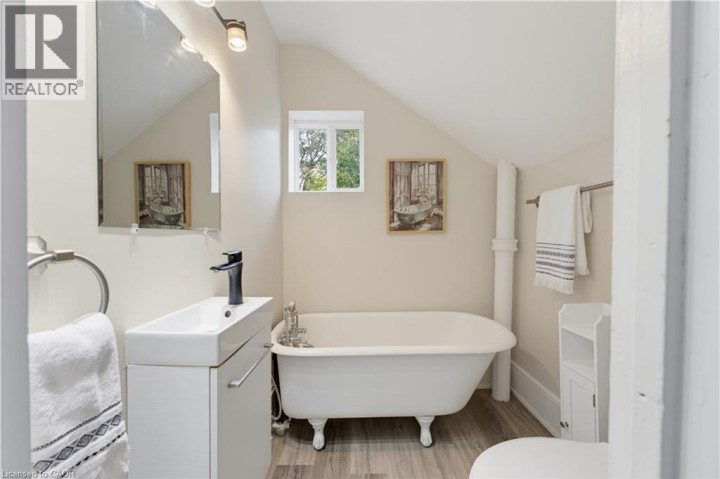 Photo 15 at 20 House Avenue, Terrace Hill, Brantford