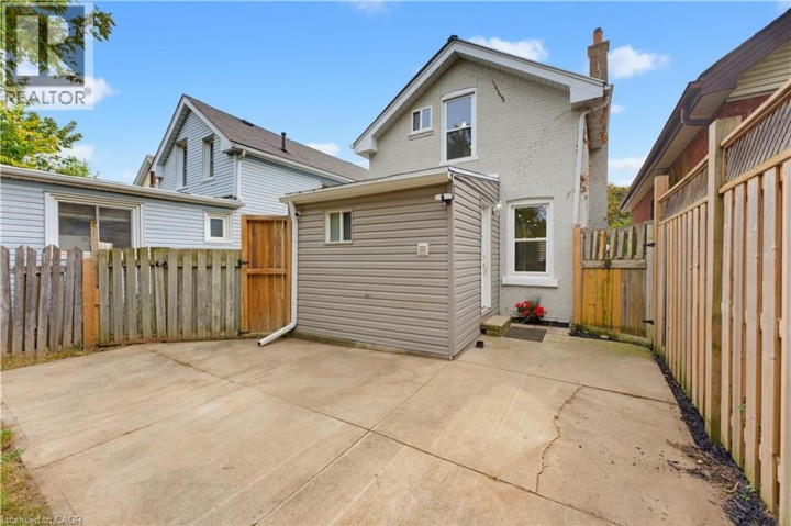 Photo 16 at 20 House Avenue, Terrace Hill, Brantford