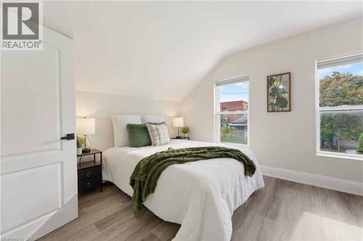 Photo 11 at 20 House Avenue, Terrace Hill, Brantford