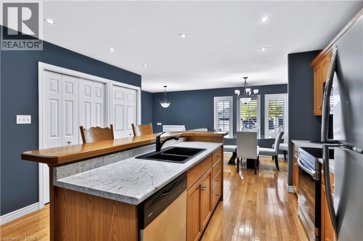 Photo 12 at 50 Brewster Way, Donegal / Mcguiness, Brantford