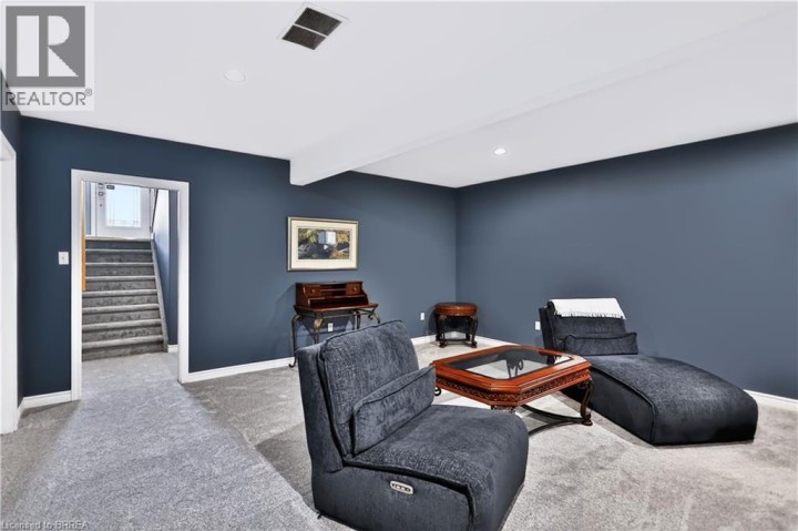 Photo 31 at 50 Brewster Way, Donegal / Mcguiness, Brantford