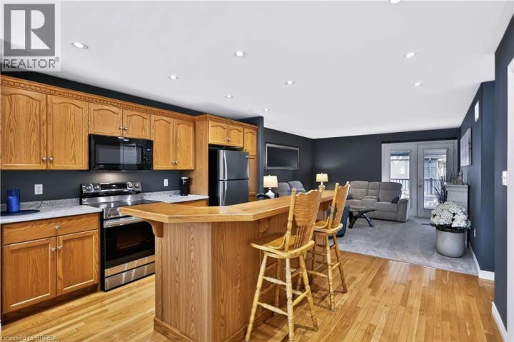 Photo 9 at 50 Brewster Way, Donegal / Mcguiness, Brantford