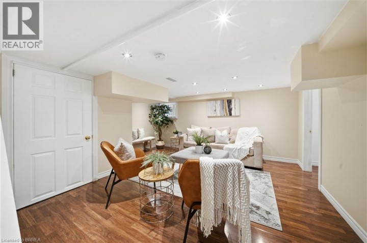 Photo 21 at 271 Park Avenue, East Ward, Brantford
