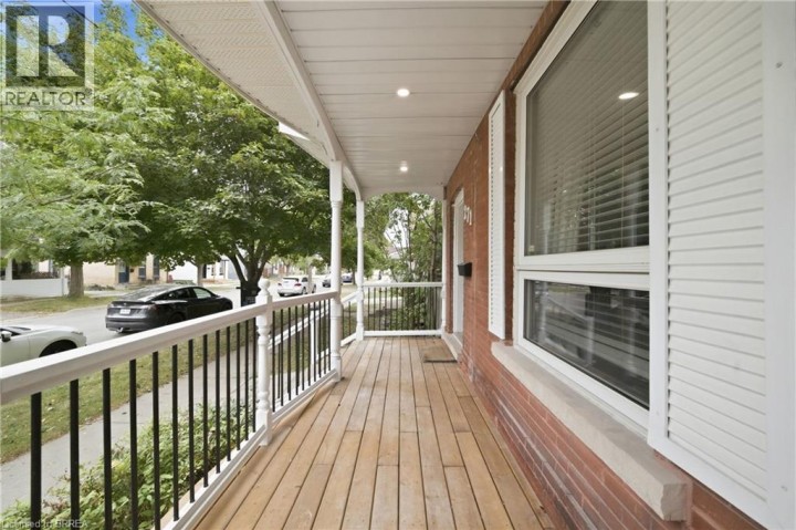 Photo 3 at 271 Park Avenue, East Ward, Brantford