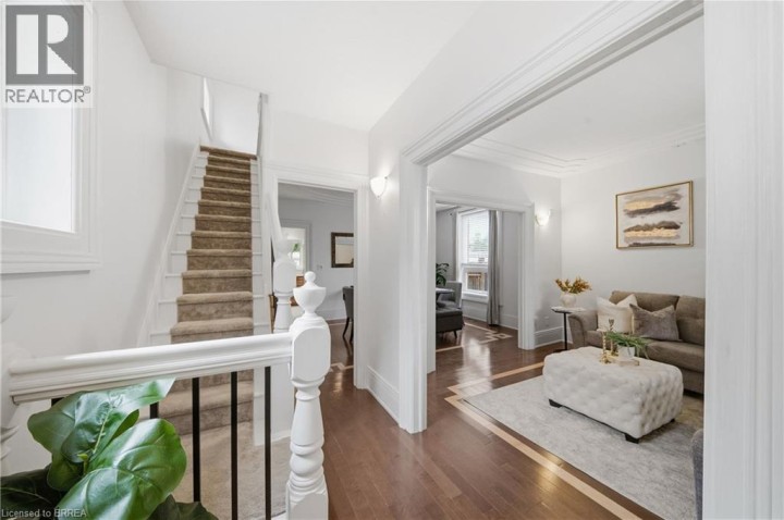 Photo 5 at 271 Park Avenue, East Ward, Brantford