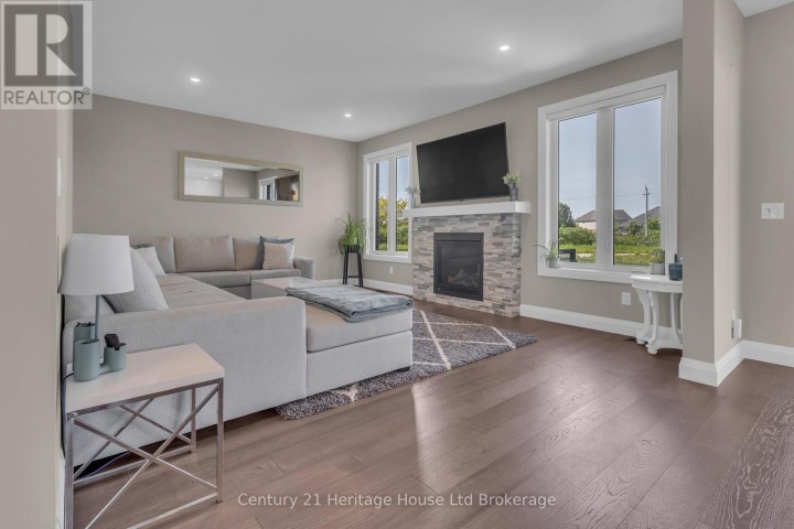 Photo 10 at 18 Thompson Court, Tillsonburg
