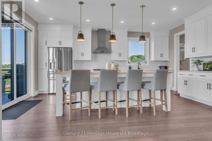 Photo 12 at 18 Thompson Court, Tillsonburg