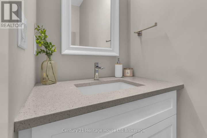 Photo 21 at 18 Thompson Court, Tillsonburg