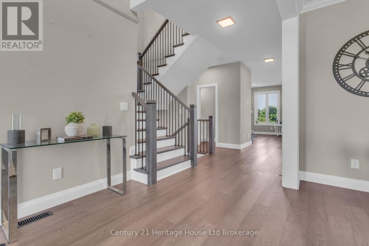 Photo 42 at 18 Thompson Court, Tillsonburg