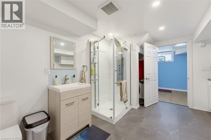 Photo 16 at 49 Morton Avenue, North Park / Wood St., Brantford