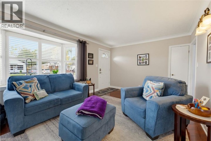 Photo 3 at 49 Morton Avenue, North Park / Wood St., Brantford