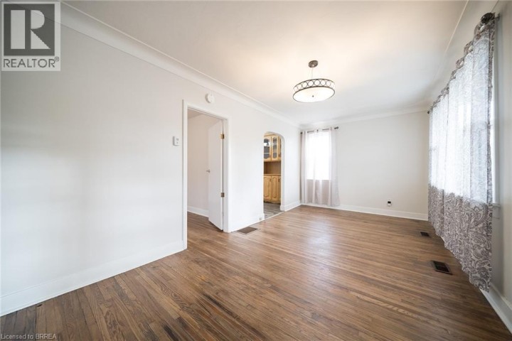 Photo 7 at 364 Wellington Street, Echo Place, Brantford