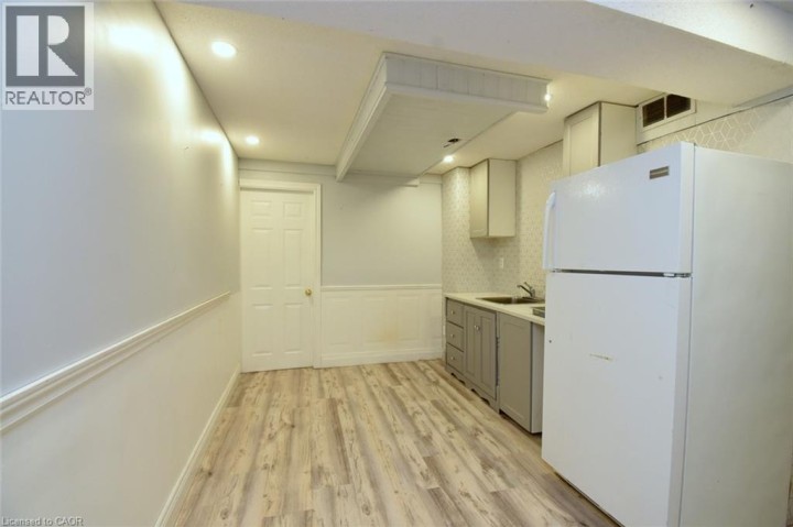 Photo 30 at 56 Enfield Crescent, Brantwood Park, Brantford