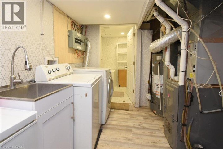 Photo 32 at 56 Enfield Crescent, Brantwood Park, Brantford