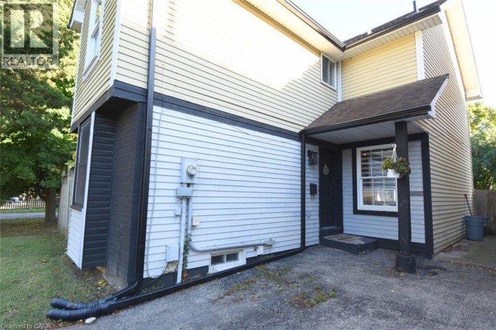 Photo 4 at 56 Enfield Crescent, Brantwood Park, Brantford
