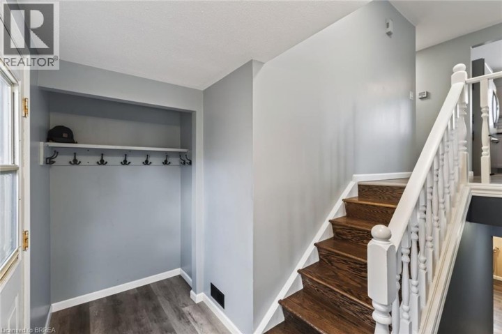 Photo 5 at 17 Emilie Street, Eagle Place East, Brantford