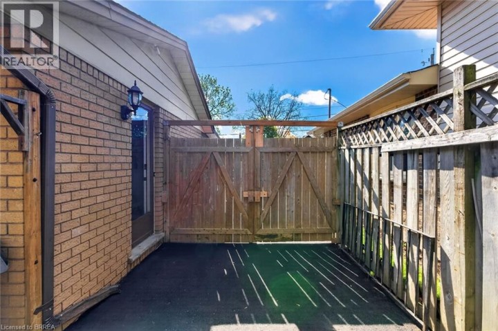 Photo 36 at 17 Emilie Street, Eagle Place East, Brantford