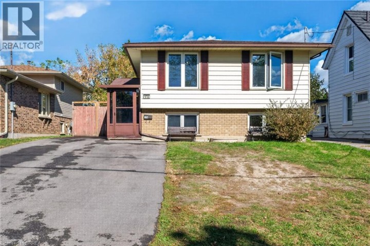 Photo 1 at 17 Emilie Street, Eagle Place East, Brantford