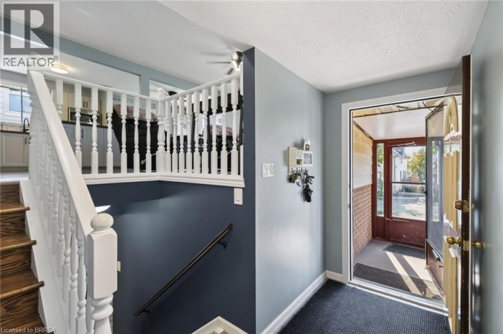 Photo 3 at 17 Emilie Street, Eagle Place East, Brantford