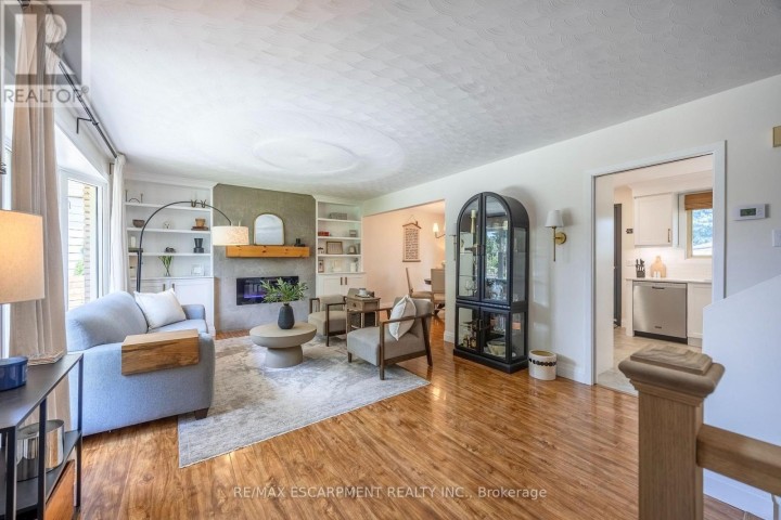 Photo 5 at 9 Normandy Circle, Simcoe, Norfolk County