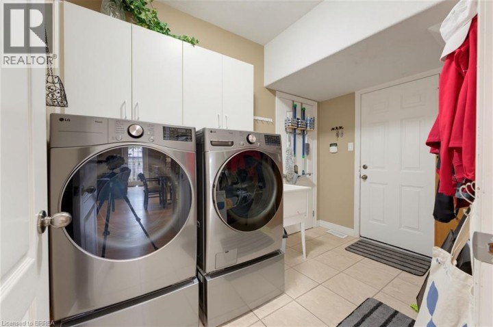 Photo 20 at 70 Carmichael Crescent, Northridge, Brantford