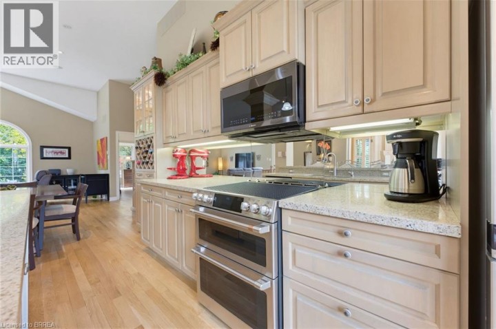 Photo 11 at 70 Carmichael Crescent, Northridge, Brantford