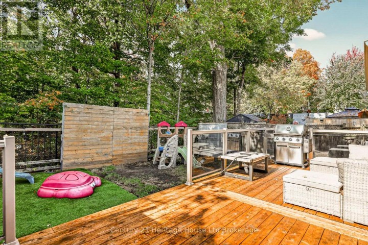Photo 41 at 10 Potters Way, Woodstock - South, Woodstock