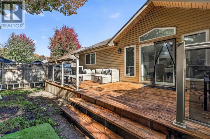Photo 42 at 10 Potters Way, Woodstock - South, Woodstock