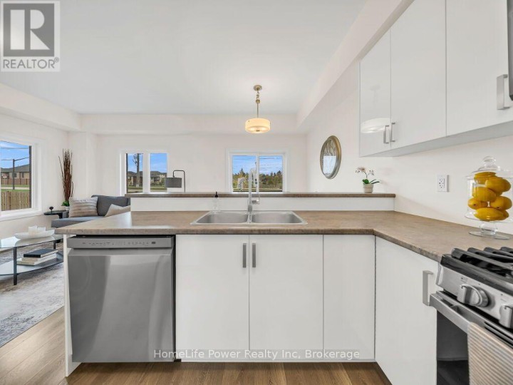 Photo 15 at 45 W George Brier Drive, Innerkip (Paris), Woodstock