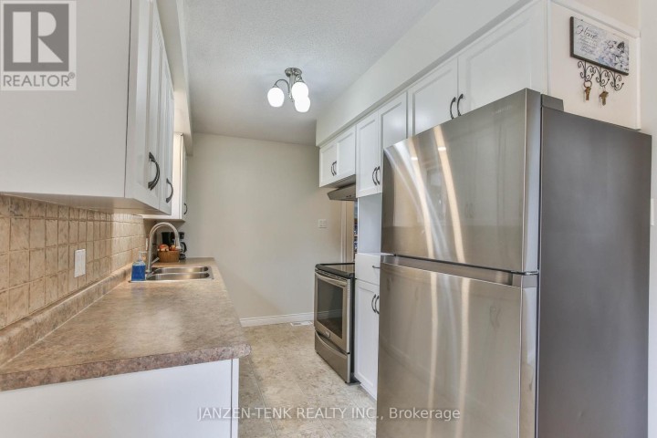 Photo 10 at 401 19 Highway, Tillsonburg