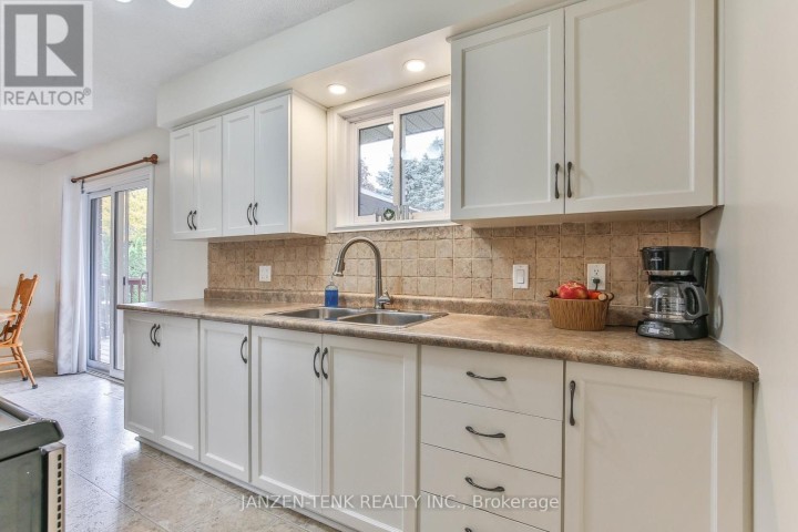 Photo 12 at 401 19 Highway, Tillsonburg