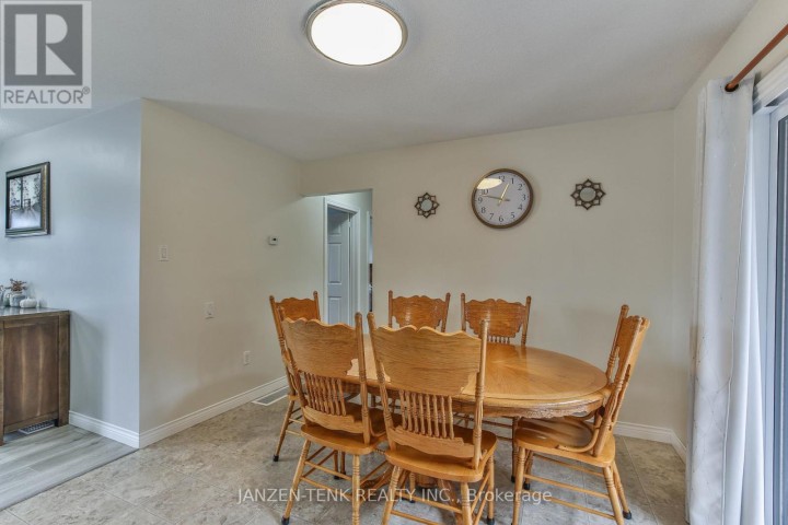 Photo 15 at 401 19 Highway, Tillsonburg