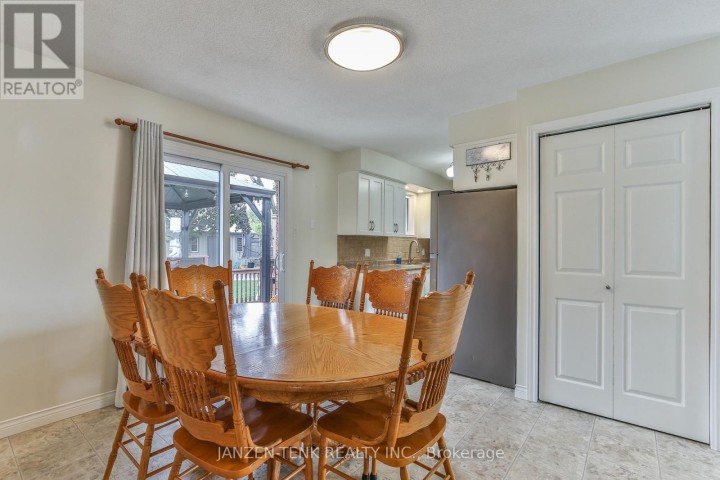 Photo 16 at 401 19 Highway, Tillsonburg