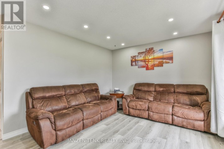 Photo 8 at 401 19 Highway, Tillsonburg
