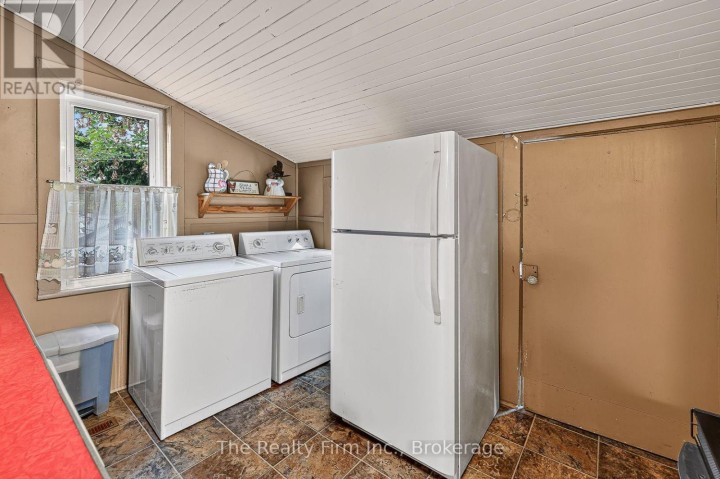 Photo 24 at 741 Nelson Street, Woodstock - North, Woodstock