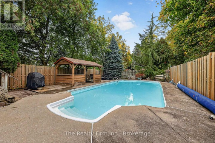 Photo 5 at 741 Nelson Street, Woodstock - North, Woodstock