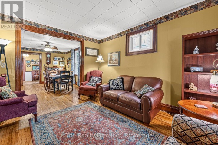 Photo 8 at 741 Nelson Street, Woodstock - North, Woodstock