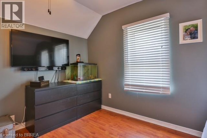 Photo 18 at 42 Spring Street, Holmedale, Brantford