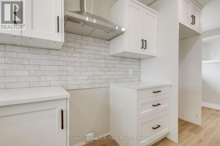 Photo 10 at 171 Crysler Street, Delhi, Norfolk County