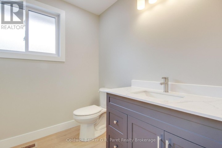 Photo 15 at 171 Crysler Street, Delhi, Norfolk County